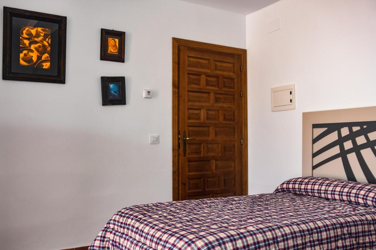 Suites Trastamara Montiel Exterior foto